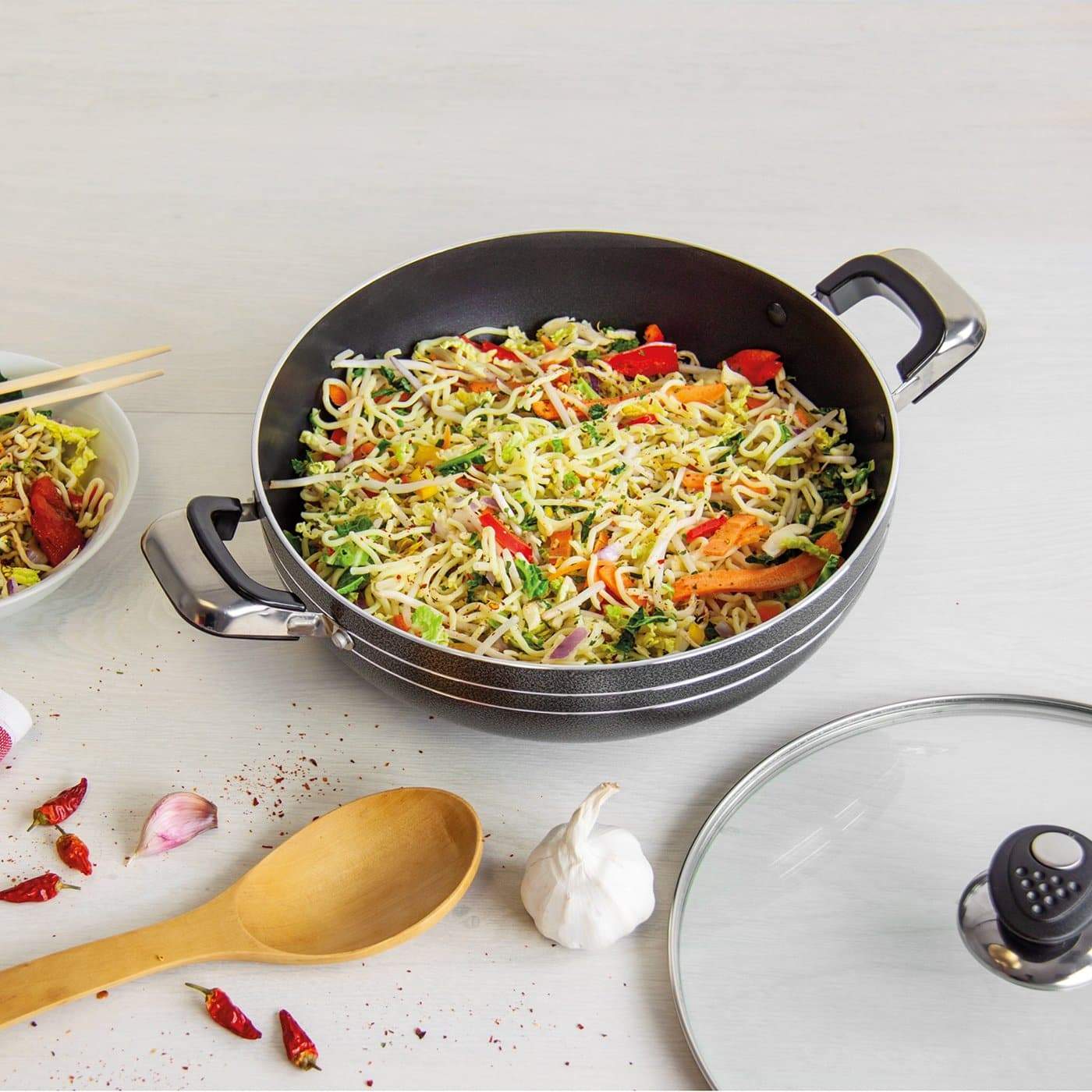 Уок Тиган Una с Капак и Две Дръжки, Незалепващо Покритие - 24 см - Terzico